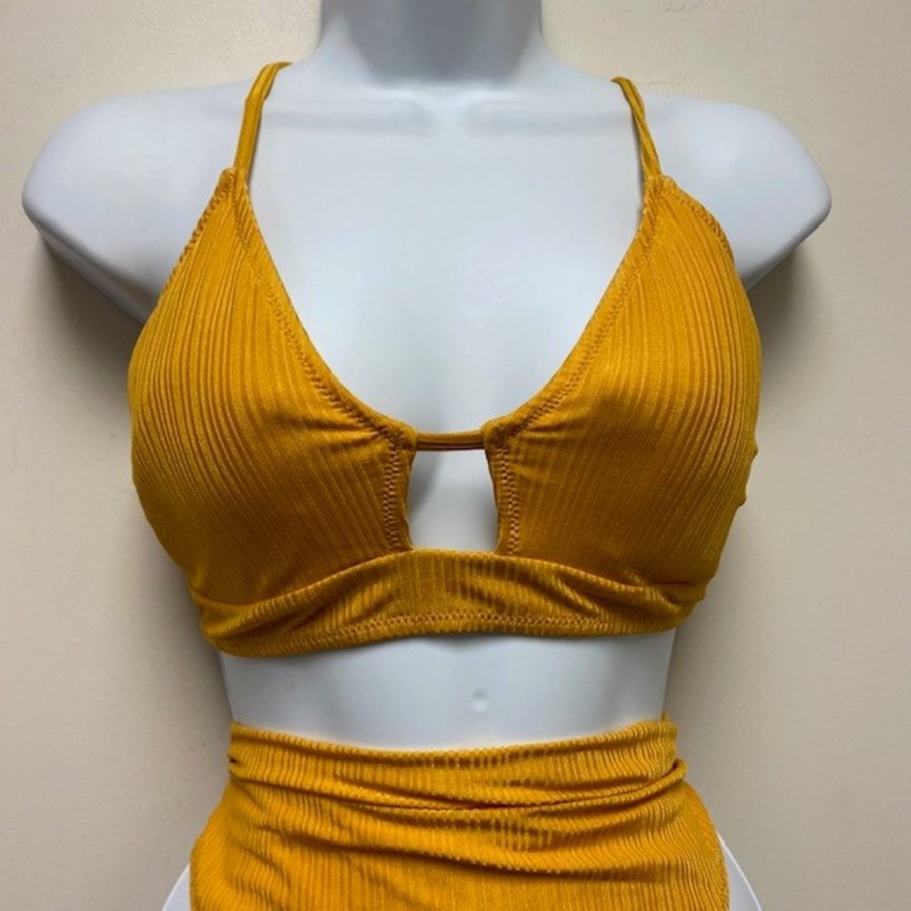 Cupshe Yellow Ribbed Keyhole Bikini Set - Picture 5 of 13